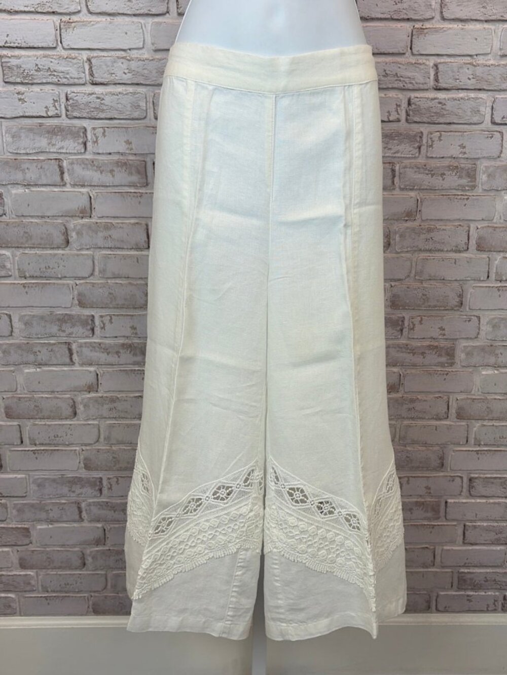 Chico's Wide Leg Linen Blend Crop Pants Ivory Lace Hem